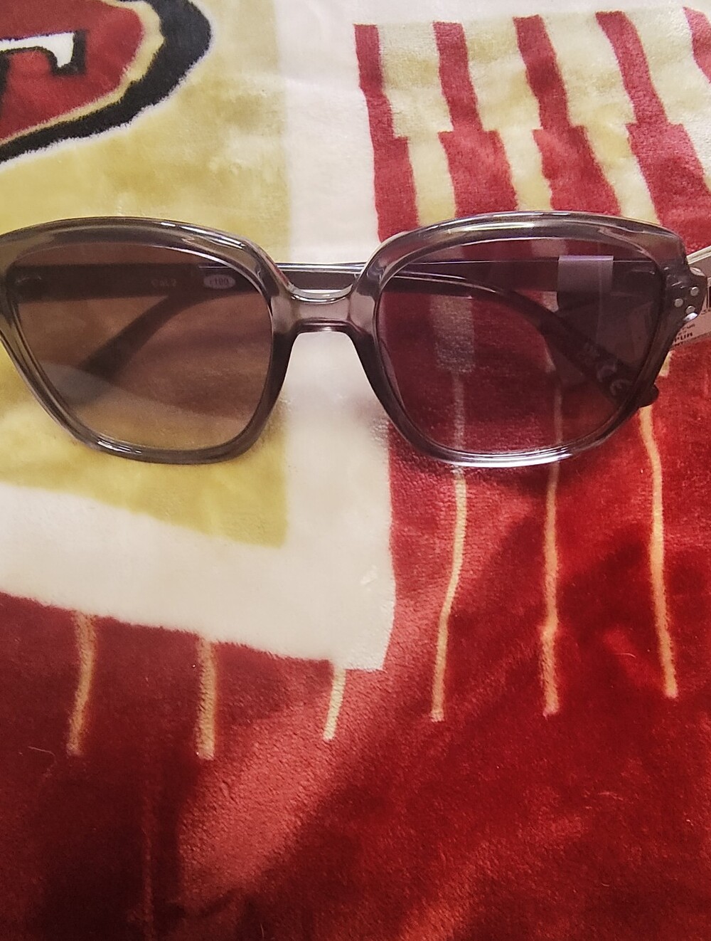 west loop  Square Sunglasses - Picture 2 of 2